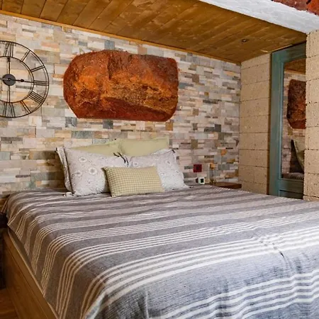 Landhaus Cueva Almendros *